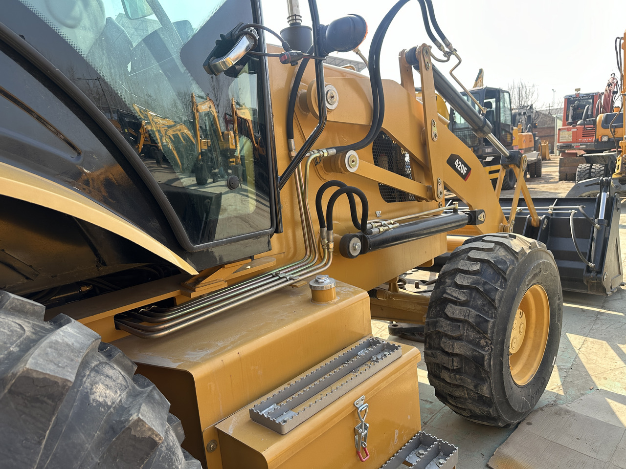 Leasing financiero de CATERPILLAR 420F leasing CATERPILLAR 420F: foto 9 Leasing financiero de CATERPILLAR 420F leasing CATERPILLAR 420F: foto 9