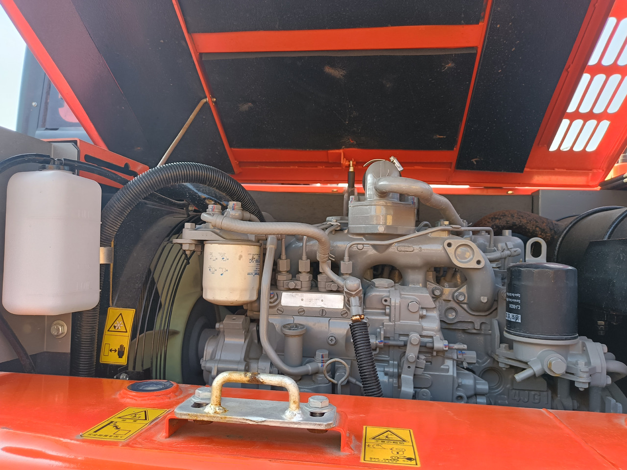 HITACHI ZX75 - Excavadora de cadenas: foto 5 HITACHI ZX75 - Excavadora de cadenas: foto 5