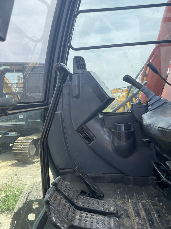 Excavadora de cadenas Hitachi ZX 70: foto 7