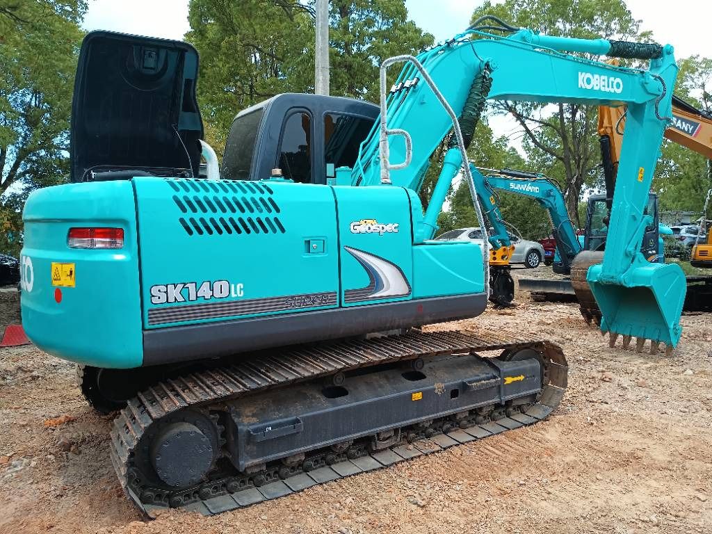 KOBELCO SK140 - Excavadora de cadenas: foto 1 KOBELCO SK140 - Excavadora de cadenas: foto 1