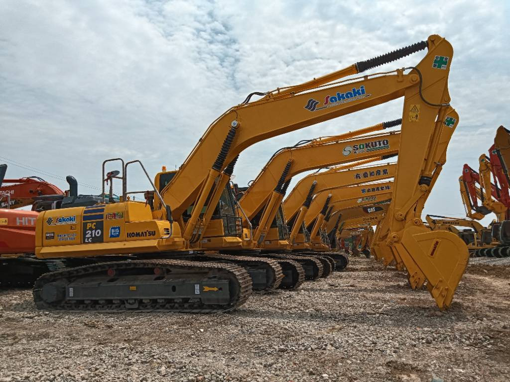 Komatsu PC 210-8 - Excavadora de cadenas: foto 2 Komatsu PC 210-8 - Excavadora de cadenas: foto 2