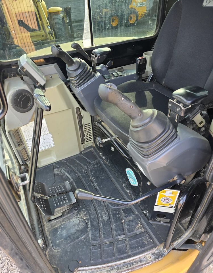 Caterpillar - Excavadora de cadenas: foto 3 Caterpillar - Excavadora de cadenas: foto 3