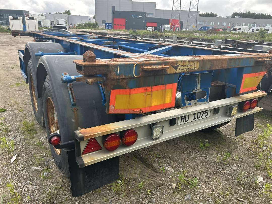 2004 Container-henger TURBO`HOET CONTAINERSEMITRAILER EU-godkjent - Portacontenedore/ Intercambiable semirremolque: foto 4 2004 Container-henger TURBO`HOET CONTAINERSEMITRAILER EU-godkjent - Portacontenedore/ Intercambiable semirremolque: foto 4