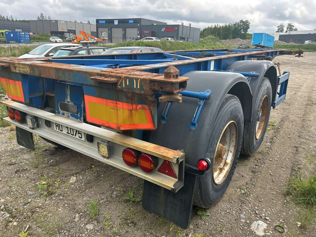 2004 Container-henger TURBO`HOET CONTAINERSEMITRAILER EU-godkjent - Portacontenedore/ Intercambiable semirremolque: foto 3 2004 Container-henger TURBO`HOET CONTAINERSEMITRAILER EU-godkjent - Portacontenedore/ Intercambiable semirremolque: foto 3
