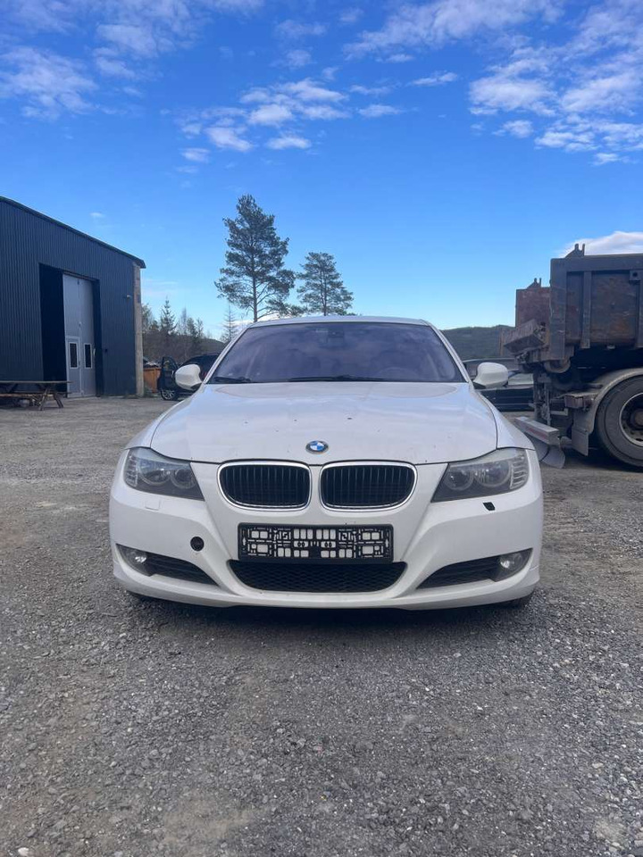 2009 BMW 316i Facelift (se mangellapp) - rep.-objekt - Sedan: foto 1 2009 BMW 316i Facelift (se mangellapp) - rep.-objekt - Sedan: foto 1