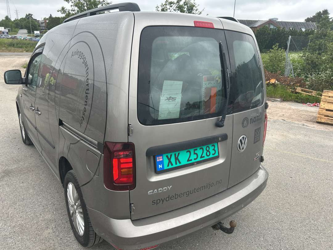 2016 Volkswagen VOLKSWAGEN CADDY EU-godkjent - Furgoneta pequeña: foto 4 2016 Volkswagen VOLKSWAGEN CADDY EU-godkjent - Furgoneta pequeña: foto 4