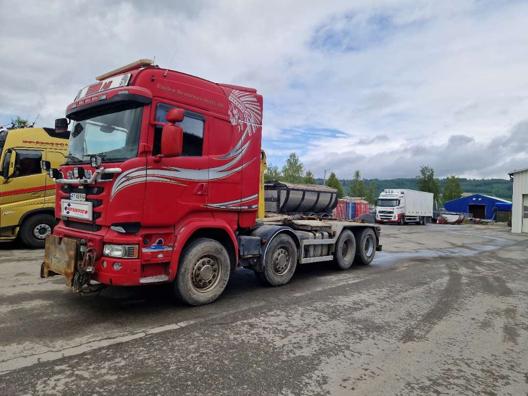 Scania R580 Brøytebil med sideplog og hydraulisk saltsystem - Multibasculante camión: foto 2 Scania R580 Brøytebil med sideplog og hydraulisk saltsystem - Multibasculante camión: foto 2