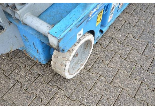 Genie GS 3246 | 2006 - Plataforma de tijeras: foto 5 Genie GS 3246 | 2006 - Plataforma de tijeras: foto 5