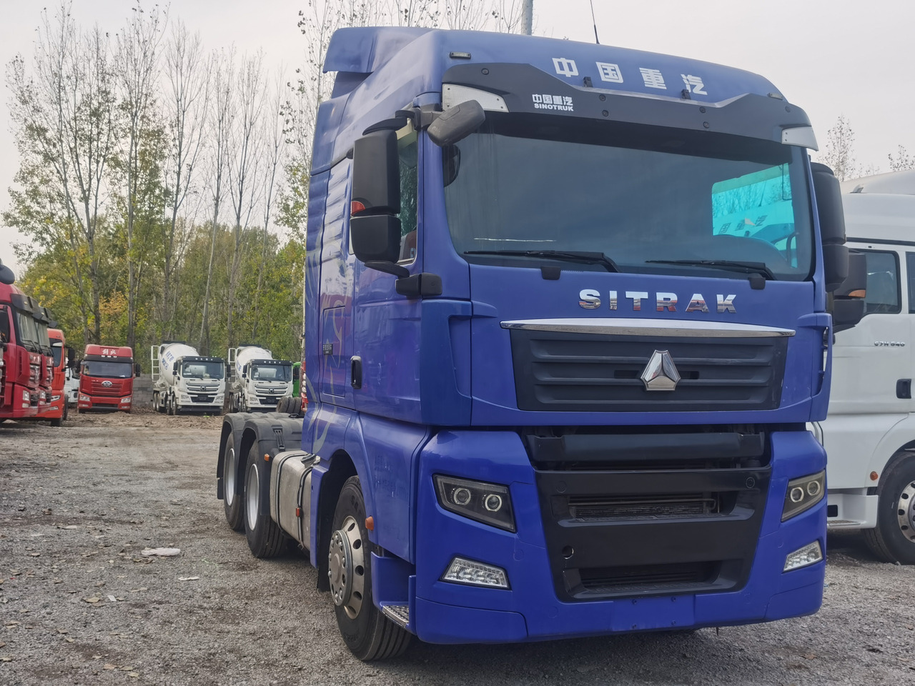 Cabeza tractora SITRACK HOWO: foto 1