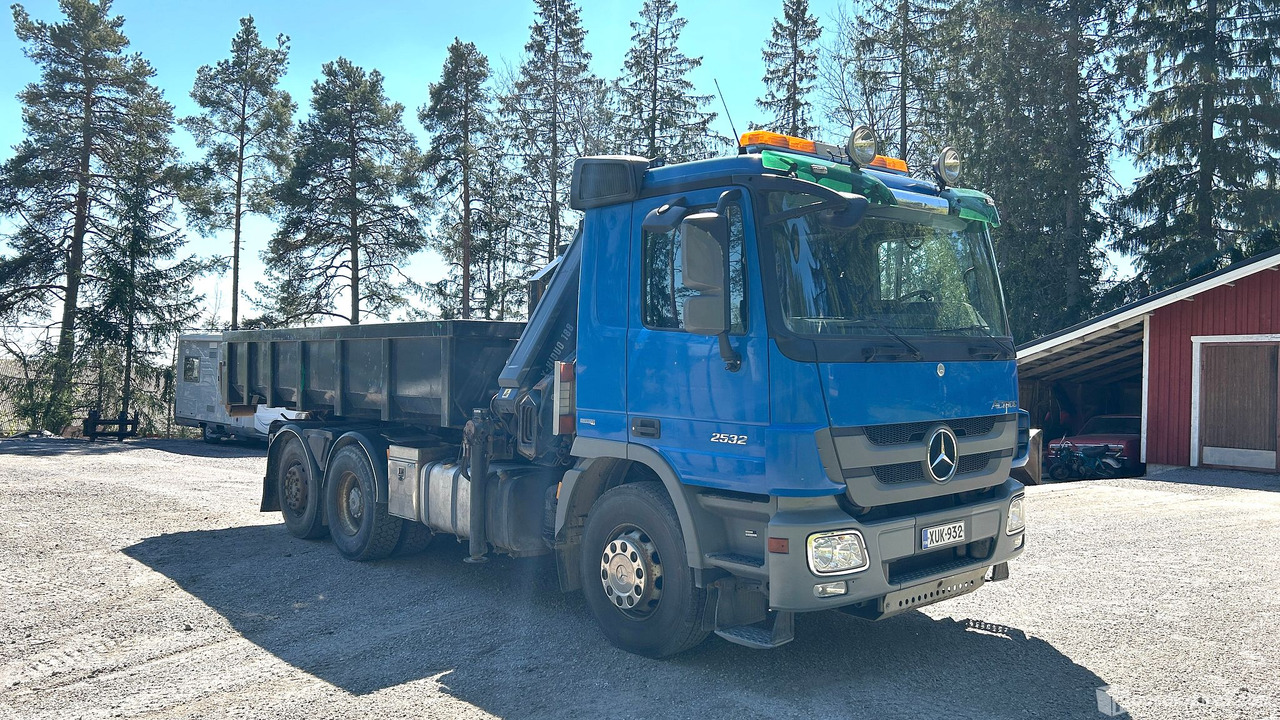 Kuorma-auto Mercedes-Benz Actros 2532, vm. 2009, kympitetty pilkki ja vaijerilaitteet, Lieto - Multibasculante camión, Camión grúa: foto 4 Kuorma-auto Mercedes-Benz Actros 2532, vm. 2009, kympitetty pilkki ja vaijerilaitteet, Lieto - Multibasculante camión, Camión grúa: foto 4