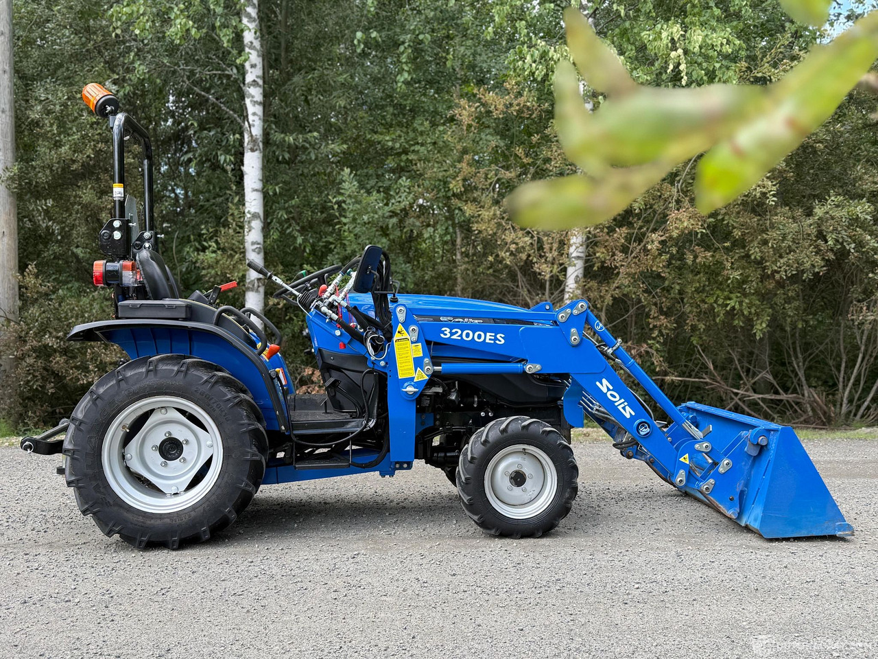Solis 26 6+2, 2022 Suomen suosituin pientraktori etukuormaajalla!, Jyväskylä - Maquinaria agrícola: foto 4 Solis 26 6+2, 2022 Suomen suosituin pientraktori etukuormaajalla!, Jyväskylä - Maquinaria agrícola: foto 4