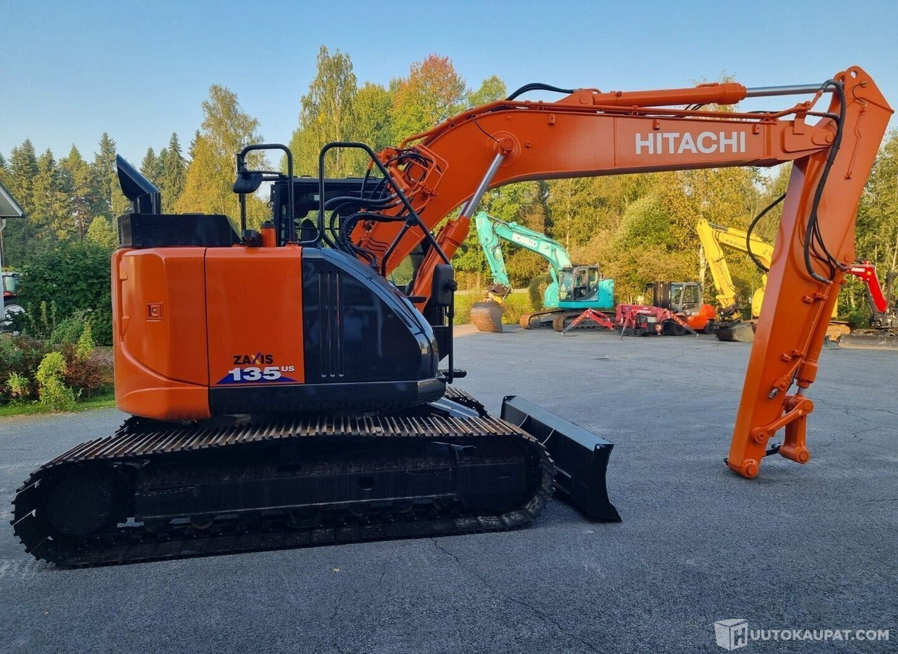 Hitachi ZX135USBL-6, 2019, Diesel, 2 800 h, Seinäjoki - Maquinaria de construcción: foto 4 Hitachi ZX135USBL-6, 2019, Diesel, 2 800 h, Seinäjoki - Maquinaria de construcción: foto 4