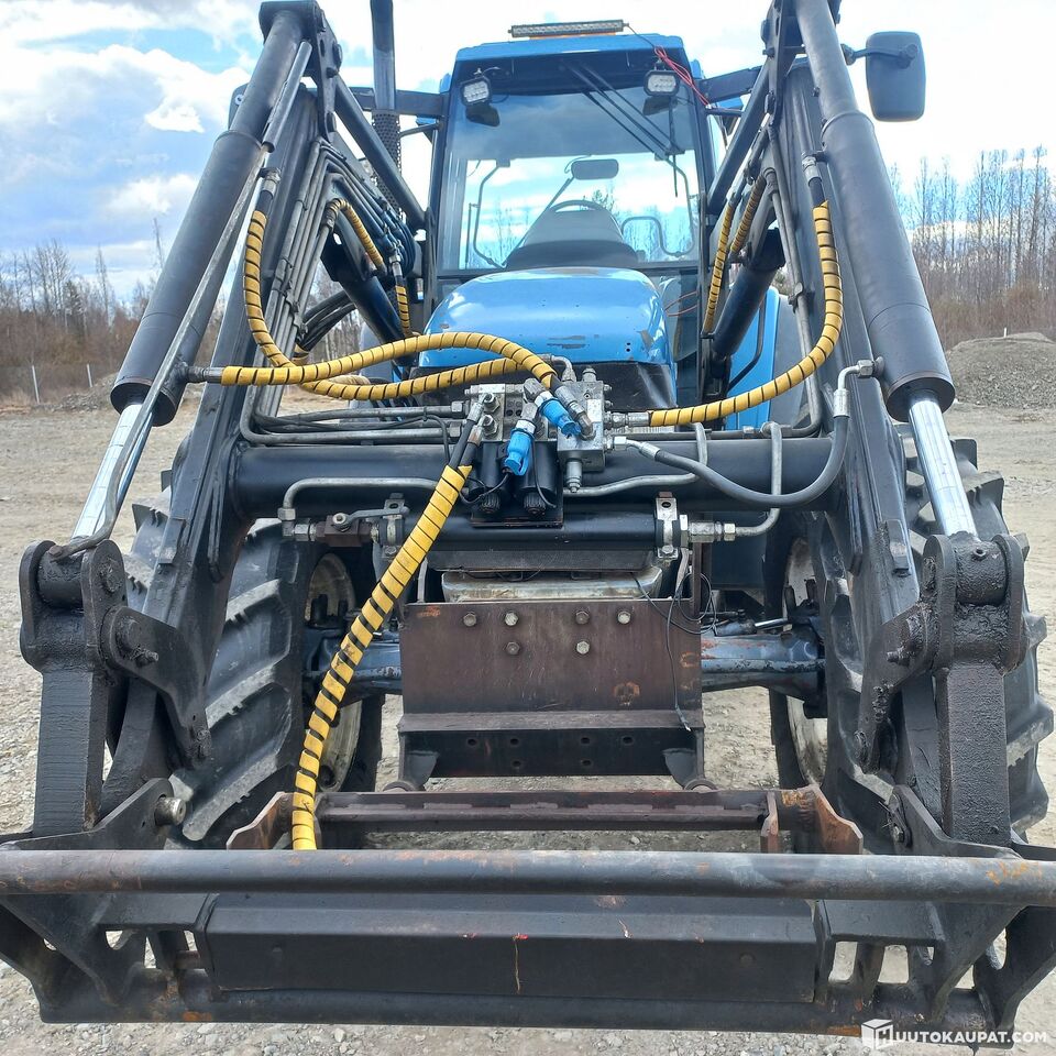 New Holland TM150, 2000, Joensuu - Tractor: foto 2 New Holland TM150, 2000, Joensuu - Tractor: foto 2