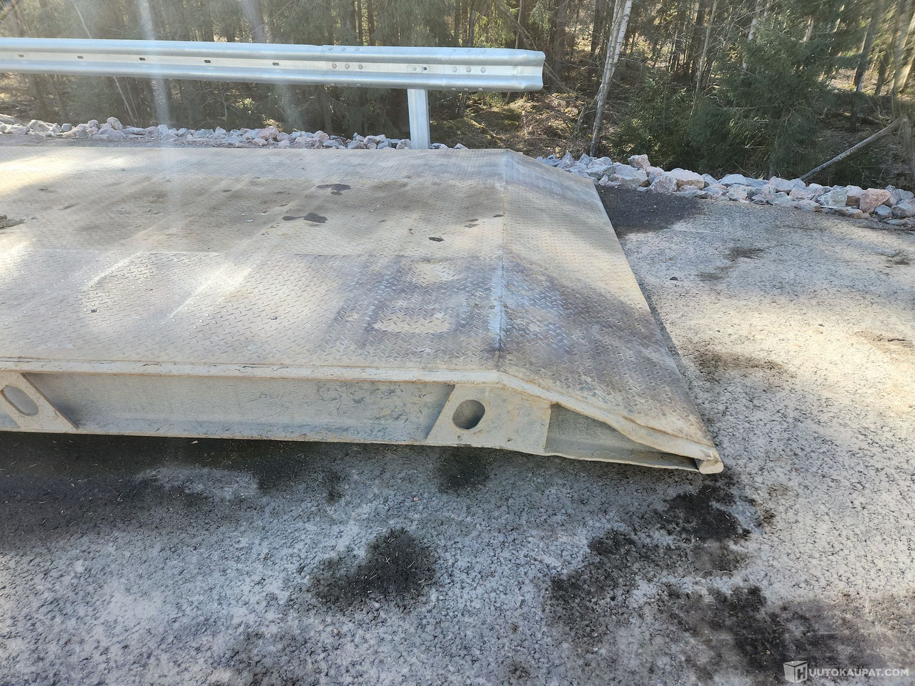 6,5 metrinen konelava koukku- ja vaijeritartunnalla. ENITEN TARJOAVALLE, Tuusula - Otros: foto 5 6,5 metrinen konelava koukku- ja vaijeritartunnalla. ENITEN TARJOAVALLE, Tuusula - Otros: foto 5