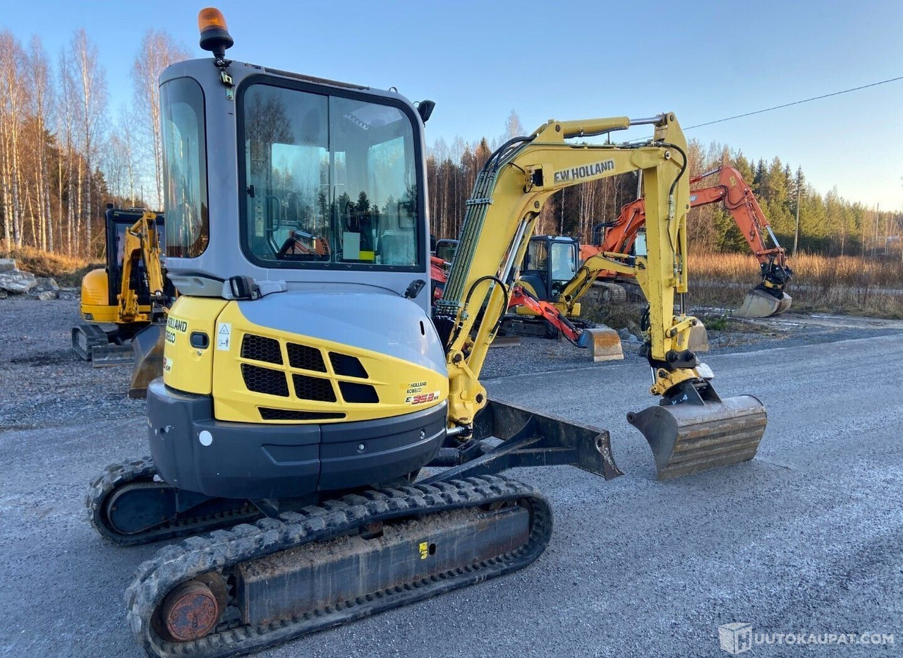 New Holland E 35.2sr, 2006, Diesel, 4 964 h Kaivinkone, Virrat - Otros: foto 4 New Holland E 35.2sr, 2006, Diesel, 4 964 h Kaivinkone, Virrat - Otros: foto 4