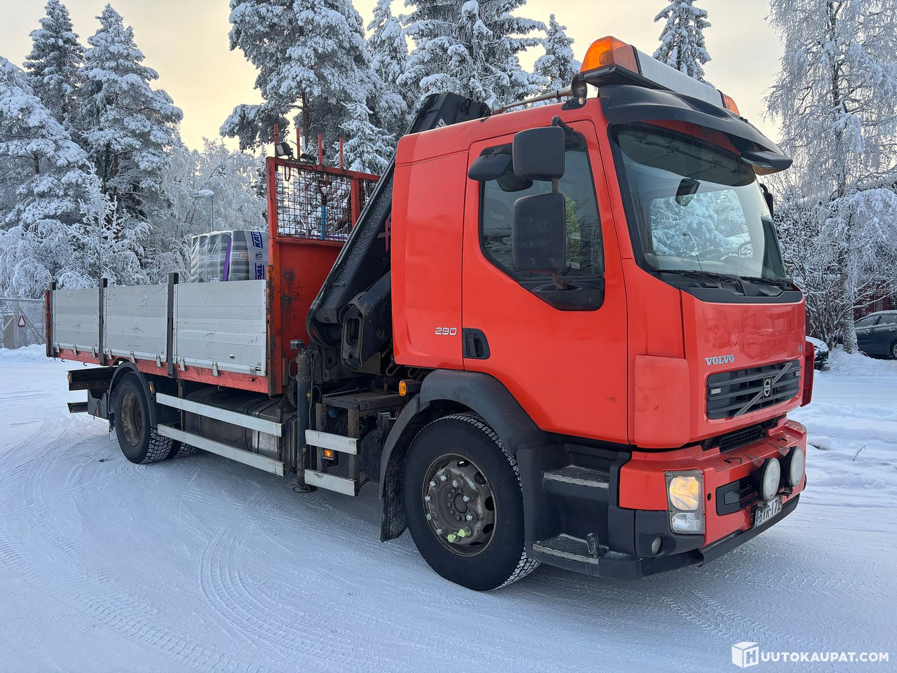 Volvo FL 290 truck with 10‑year‑certified crane, freshly inspected, 2010, Oulu - Camión caja abierta, Camión grúa: foto 3 Volvo FL 290 truck with 10‑year‑certified crane, freshly inspected, 2010, Oulu - Camión caja abierta, Camión grúa: foto 3
