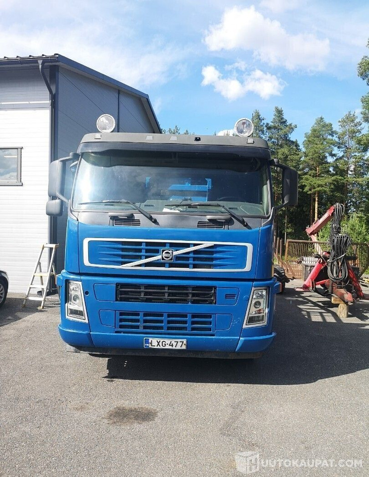Volvo FM12 vaihtolava-auto, kats.voimassa 9/26 asti, 2004, Eura - Camión con equipo de cable: foto 3 Volvo FM12 vaihtolava-auto, kats.voimassa 9/26 asti, 2004, Eura - Camión con equipo de cable: foto 3