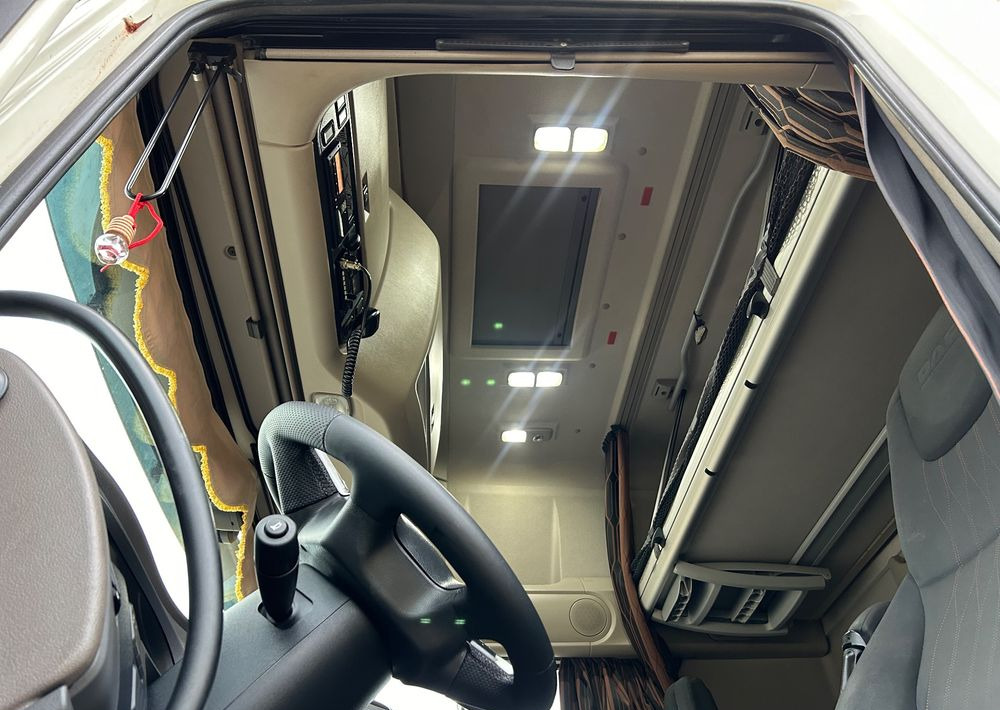 DAF XF 480 OKAZJA 2020 SSC TOP STANDARD / DUŻE KOTŁY / z Polski / jeden właściciel super zadbane SERWISOWANE - Cabeza tractora: foto 5 DAF XF 480 OKAZJA 2020 SSC TOP STANDARD / DUŻE KOTŁY / z Polski / jeden właściciel super zadbane SERWISOWANE - Cabeza tractora: foto 5