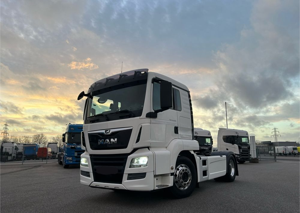 MAN TGS 18.500 TOP1 NAUKA JAZDY POLIFT ELKA AUTOMAT 4x2 STANDARD 315/70r22.5 SUPER STAN TGX 470 460 420 430 500 510 400 360 410 - Cabeza tractora: foto 3 MAN TGS 18.500 TOP1 NAUKA JAZDY POLIFT ELKA AUTOMAT 4x2 STANDARD 315/70r22.5 SUPER STAN TGX 470 460 420 430 500 510 400 360 410 - Cabeza tractora: foto 3