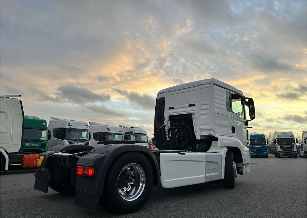 MAN TGS 18.500 TOP1 NAUKA JAZDY POLIFT ELKA AUTOMAT 4x2 STANDARD 315/70r22.5 SUPER STAN TGX 470 460 420 430 500 510 400 360 410 - Cabeza tractora: foto 5 MAN TGS 18.500 TOP1 NAUKA JAZDY POLIFT ELKA AUTOMAT 4x2 STANDARD 315/70r22.5 SUPER STAN TGX 470 460 420 430 500 510 400 360 410 - Cabeza tractora: foto 5