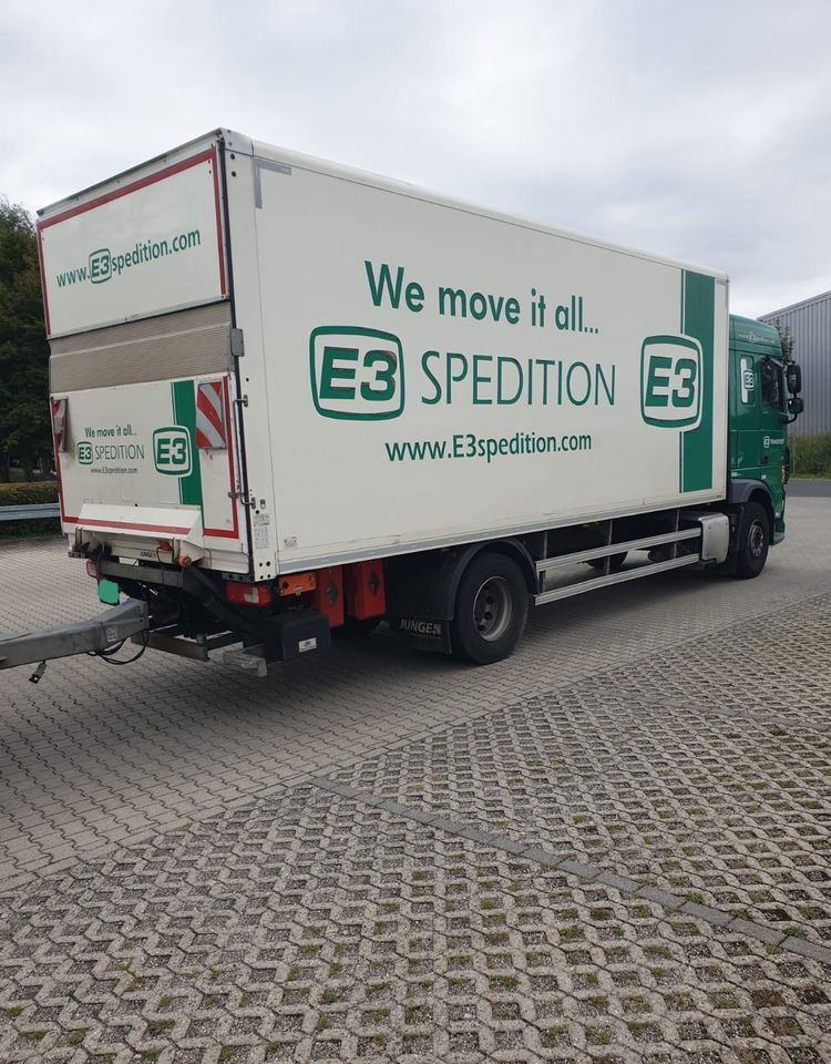 DAF XF ZESTAW TANDEM 2021 ORYGINALNY PRZEBIEG z Niemiec / PRZEJAZDOWY Z WINDĄ / - Camión caja cerrada: foto 2 DAF XF ZESTAW TANDEM 2021 ORYGINALNY PRZEBIEG z Niemiec / PRZEJAZDOWY Z WINDĄ / - Camión caja cerrada: foto 2