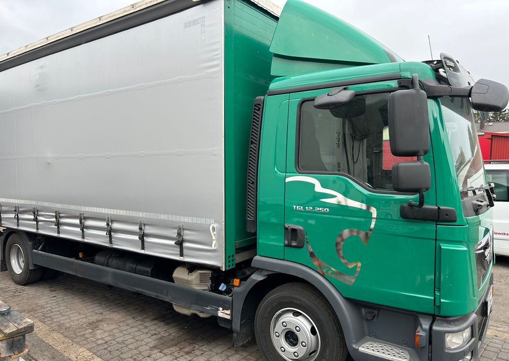 MAN TGL 12.250 6.2m AUTOMAT KLIMA z Niemiec ESP nowe opony EURO 6 / 4.75 rozstaw / zawiesie na wózek widłowy / TOP STAN / okazja nauka jazdy MOŻLIWOŚĆ DOSTOSOWANIA 12t - Camión lona: foto 2 MAN TGL 12.250 6.2m AUTOMAT KLIMA z Niemiec ESP nowe opony EURO 6 / 4.75 rozstaw / zawiesie na wózek widłowy / TOP STAN / okazja nauka jazdy MOŻLIWOŚĆ DOSTOSOWANIA 12t - Camión lona: foto 2