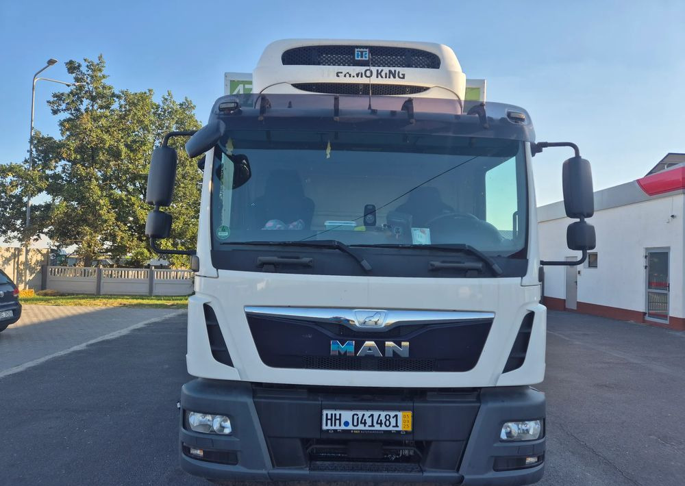 MAN TGM 15.250 7.5m winda AUTOMAT KLIMA z Niemiec EURO 6 / CHŁODNIA T-1000R THERMOKING - Frigorífico camión: foto 2 MAN TGM 15.250 7.5m winda AUTOMAT KLIMA z Niemiec EURO 6 / CHŁODNIA T-1000R THERMOKING - Frigorífico camión: foto 2