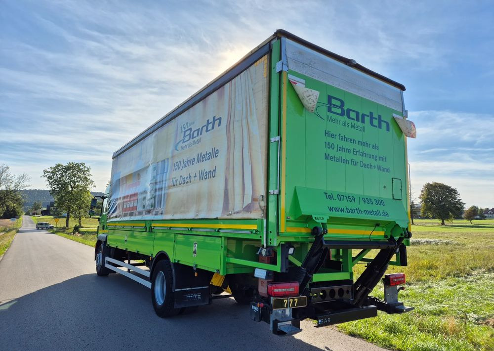 MAN Tgm 18.320 FULL SERWIS UNIKAT TOP ORYGINALNY PRZEBIEG z Niemiec AUTOMAT WINDA ACC Pirelli klima postojowa 18.250 18.290 15.250 15.290 15.320 - Camión lona: foto 4 MAN Tgm 18.320 FULL SERWIS UNIKAT TOP ORYGINALNY PRZEBIEG z Niemiec AUTOMAT WINDA ACC Pirelli klima postojowa 18.250 18.290 15.250 15.290 15.320 - Camión lona: foto 4