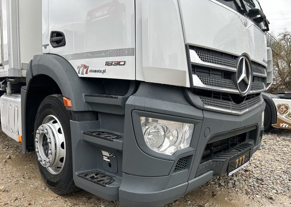 Mercedes-Benz Antos 1824 CARRIER SUPRA 1150 DRZWI + winda i drzwi boczne opony 100% Good Year / 7.7m / z Holandii / KLIMA LEKKI / Axor man Tgm T1000-R THERMO King - Frigorífico camión: foto 4 Mercedes-Benz Antos 1824 CARRIER SUPRA 1150 DRZWI + winda i drzwi boczne opony 100% Good Year / 7.7m / z Holandii / KLIMA LEKKI / Axor man Tgm T1000-R THERMO King - Frigorífico camión: foto 4