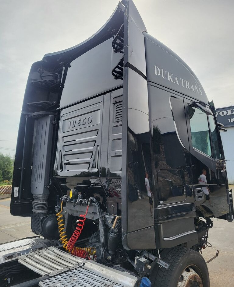 IVECO Stralis Hi-Way EEV 2017r. IVECO Iveco Stralis Hi-Way EEV 2017r. truck - Aerodinámica/ Spoiler para Camión: foto 2 IVECO Stralis Hi-Way EEV 2017r. IVECO Iveco Stralis Hi-Way EEV 2017r. truck - Aerodinámica/ Spoiler para Camión: foto 2