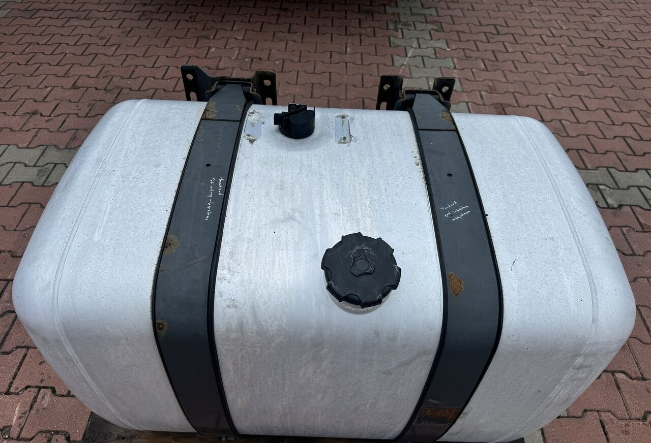 Mercedes-Benz ACTROS MP 430L   Mercedes-Benz ACTROS MP 4 truck - Depósito de combustible para Camión: foto 1 Mercedes-Benz ACTROS MP 430L   Mercedes-Benz ACTROS MP 4 truck - Depósito de combustible para Camión: foto 1