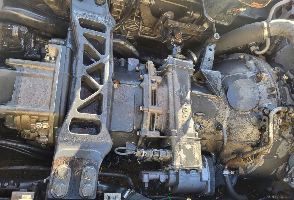 Scania GRS 895 R Scania GRS 895 R truck - Caja de cambios para Camión: foto 1 Scania GRS 895 R Scania GRS 895 R truck - Caja de cambios para Camión: foto 1
