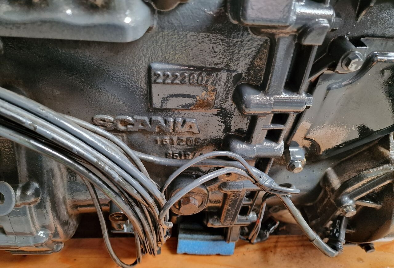 Scania GRS 895R NTG TMS 19R Scania GRS 895R NTG TMS truck - Caja de cambios para Camión: foto 1 Scania GRS 895R NTG TMS 19R Scania GRS 895R NTG TMS truck - Caja de cambios para Camión: foto 1