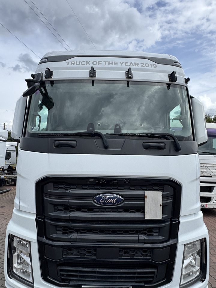 FORD F-MAX TRUCKS 500 - Cabina: foto 2 FORD F-MAX TRUCKS 500 - Cabina: foto 2