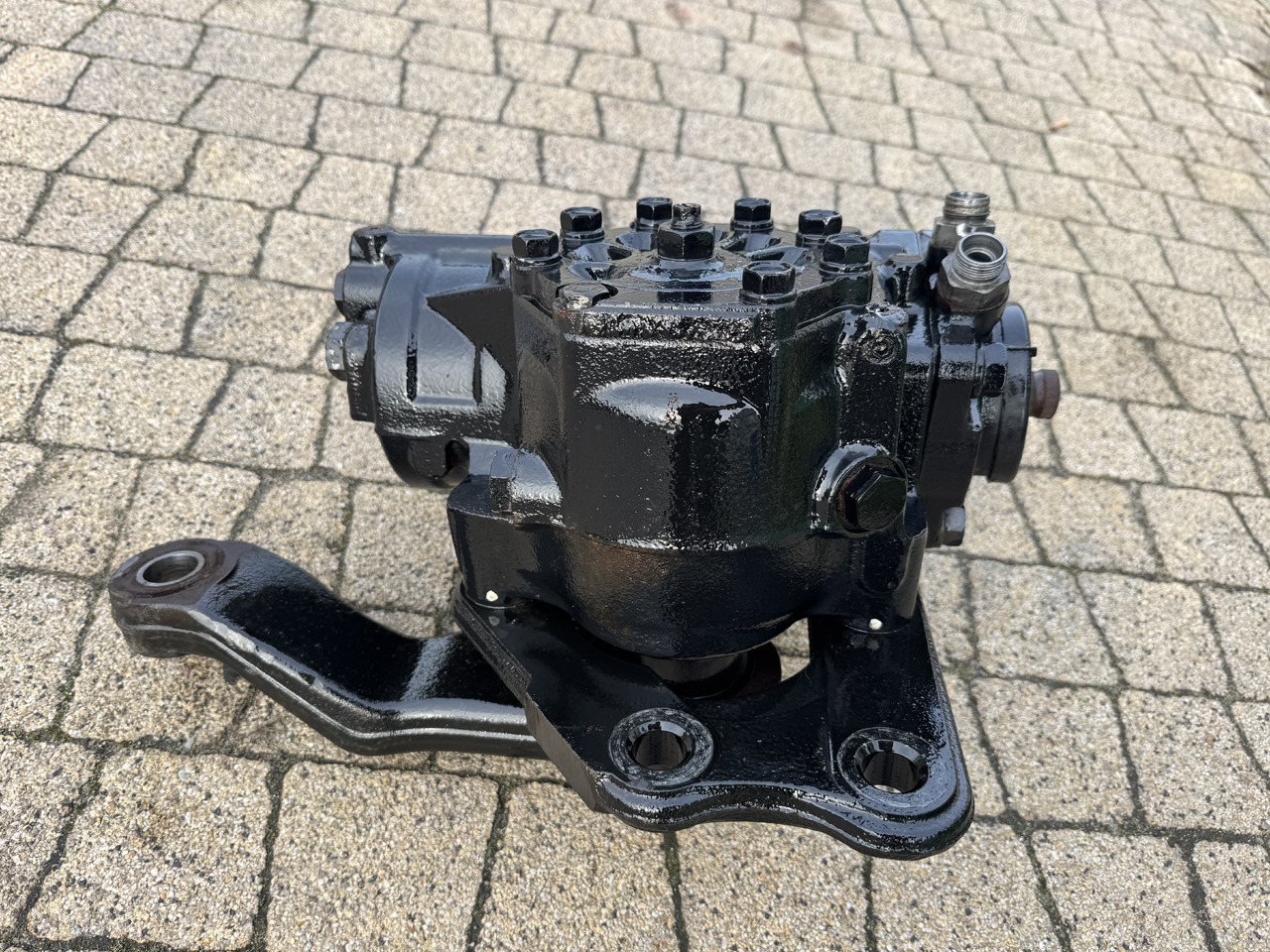 Ford F-Max 500 - Columna de dirección: foto 3 Ford F-Max 500 - Columna de dirección: foto 3