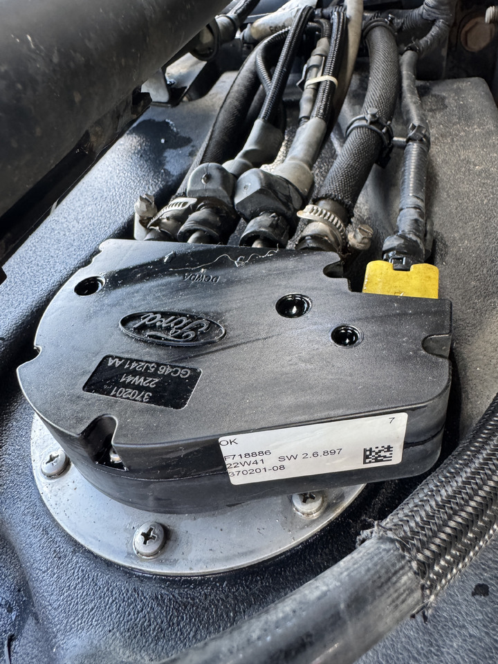 Ford F-Max Cargo - Depósito de AdBlue: foto 1 Ford F-Max Cargo - Depósito de AdBlue: foto 1