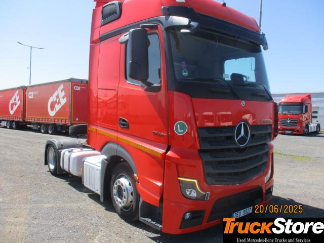 Mercedes-Benz Actros 1845 LS nRL - Cabeza tractora: foto 2 Mercedes-Benz Actros 1845 LS nRL - Cabeza tractora: foto 2
