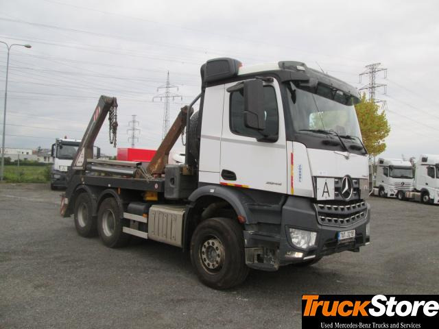 Mercedes-Benz Arocs 2645 LK - Portacontenedor de cadenas camión: foto 3 Mercedes-Benz Arocs 2645 LK - Portacontenedor de cadenas camión: foto 3