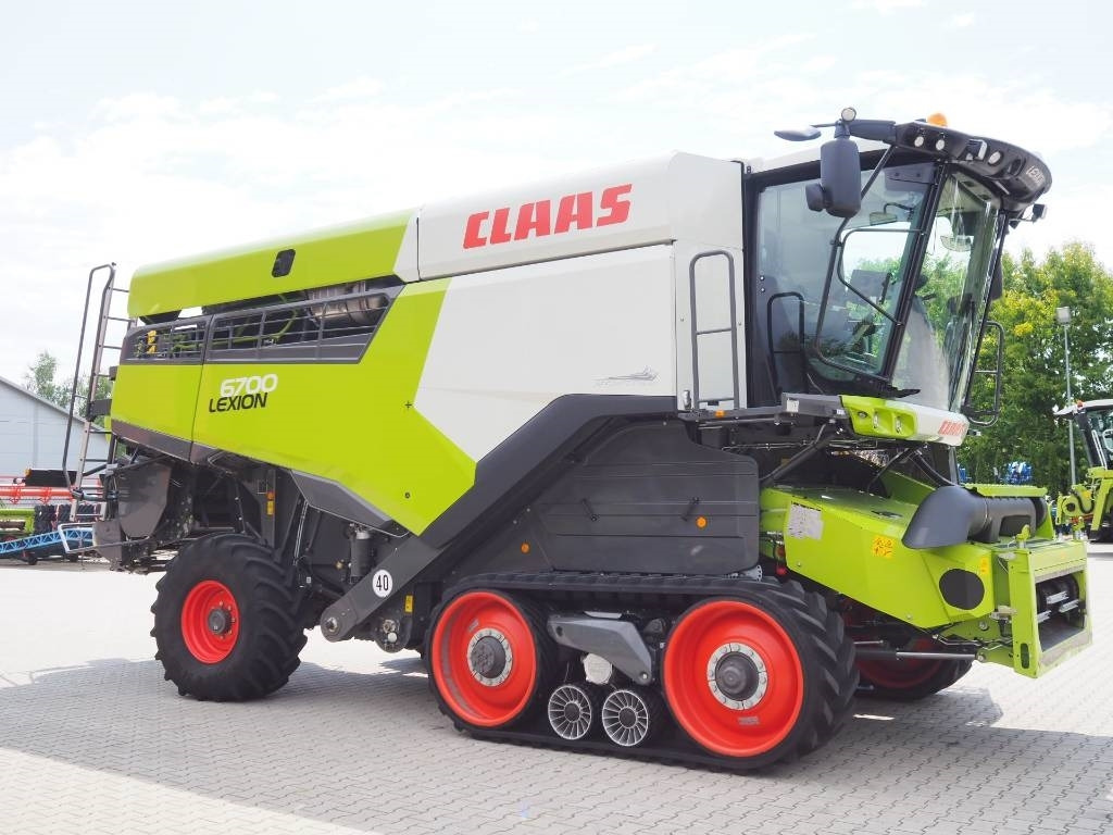 Claas Lexion 6700TT GPS + V930 - Cosechadora de granos: foto 4 Claas Lexion 6700TT GPS + V930 - Cosechadora de granos: foto 4