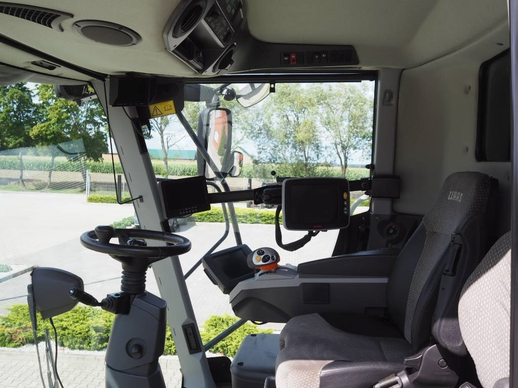 Claas Lexion 750 GPS + V770 - Cosechadora de granos: foto 5 Claas Lexion 750 GPS + V770 - Cosechadora de granos: foto 5