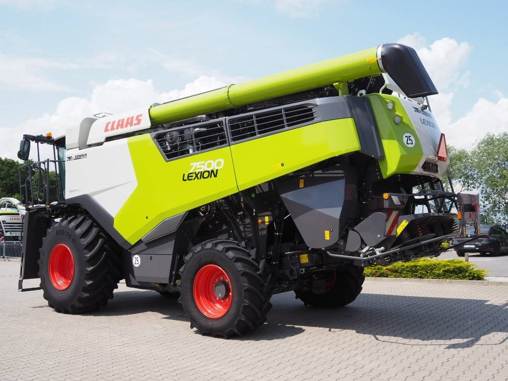 Claas Lexion 7500 + V930 - Cosechadora de granos: foto 2 Claas Lexion 7500 + V930 - Cosechadora de granos: foto 2