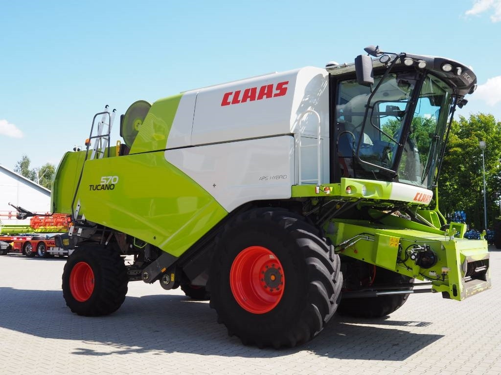 Claas Tucano 570 + V770 - Cosechadora de granos: foto 4 Claas Tucano 570 + V770 - Cosechadora de granos: foto 4