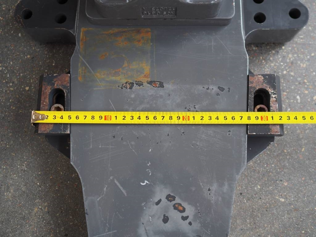 Claas Xerion - bumper hitch K80 - Carrocería y exterior para Maquinaria agrícola: foto 3 Claas Xerion - bumper hitch K80 - Carrocería y exterior para Maquinaria agrícola: foto 3