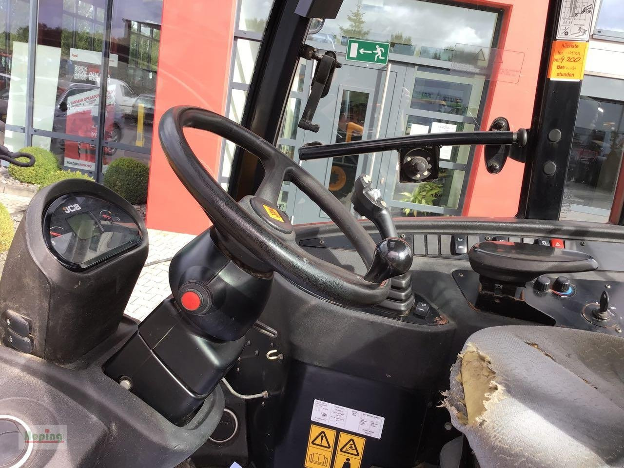 Cargadora de ruedas JCB TM220: foto 9