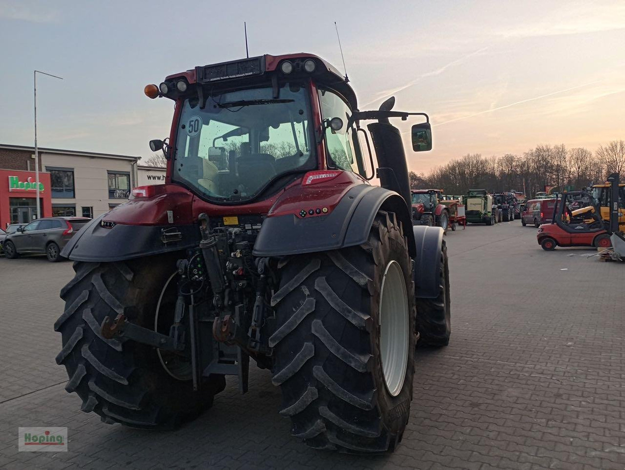 Valtra T 154 V - Tractor: foto 3 Valtra T 154 V - Tractor: foto 3