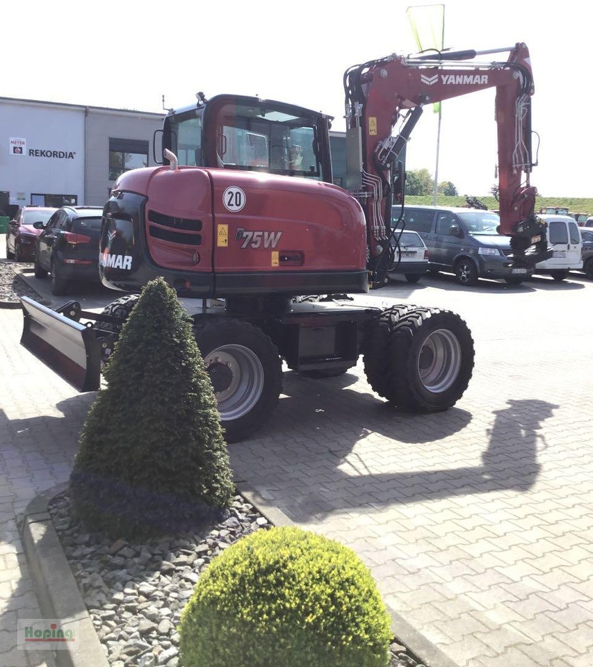 Yanmar B75W - Excavadora de ruedas: foto 4 Yanmar B75W - Excavadora de ruedas: foto 4