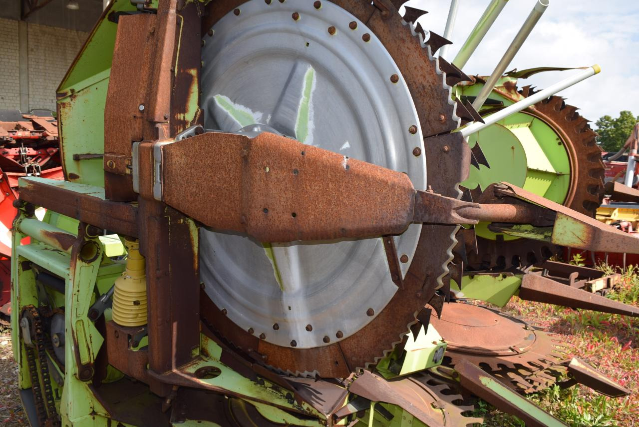 CLAAS RU 600 - Cabezal de maíz: foto 2 CLAAS RU 600 - Cabezal de maíz: foto 2