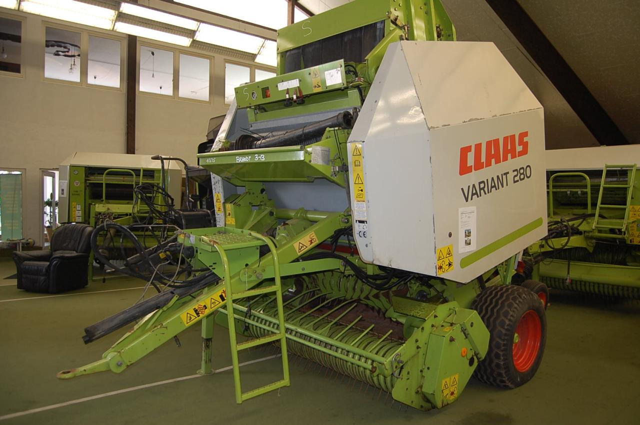 CLAAS Variant 280 - Rotoempacadora: foto 1 CLAAS Variant 280 - Rotoempacadora: foto 1