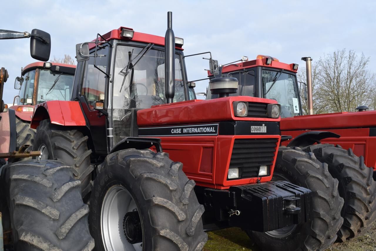 Case-IH 1455 XL A - Tractor: foto 3 Case-IH 1455 XL A - Tractor: foto 3
