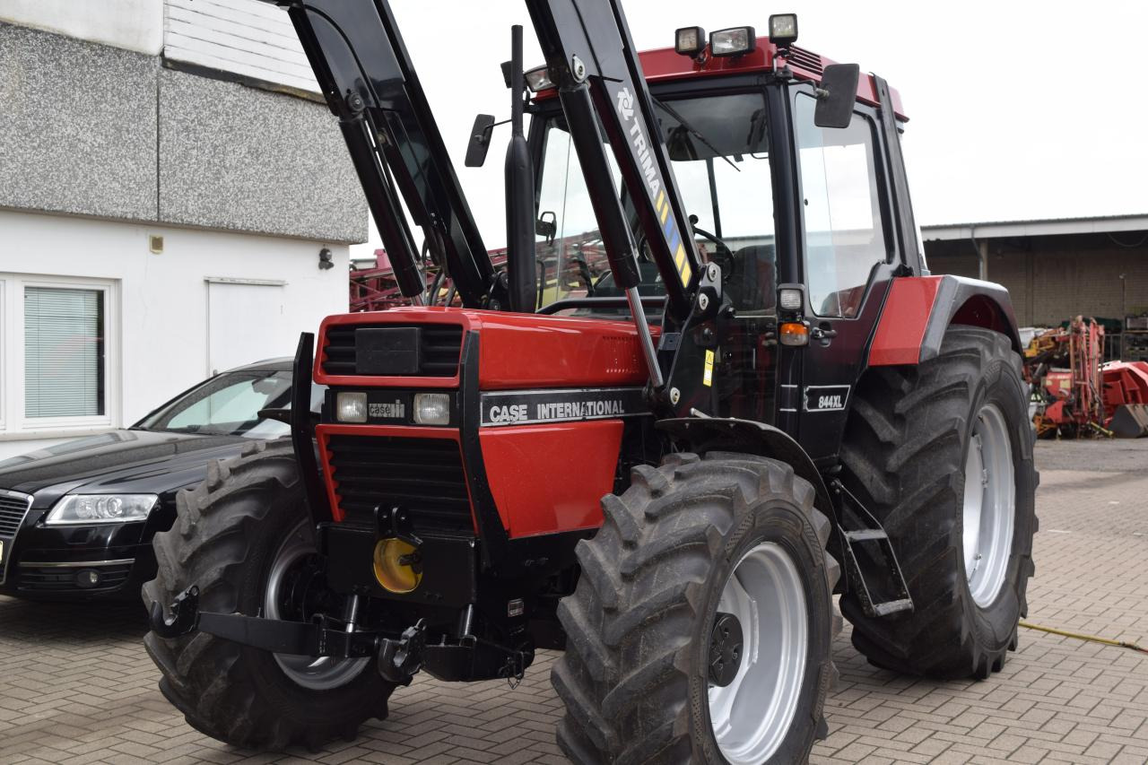 Case-IH 844 A/S - Tractor: foto 4 Case-IH 844 A/S - Tractor: foto 4